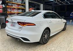 جاگوار XE